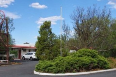 Copper City Motel - Kawana Tourism 1