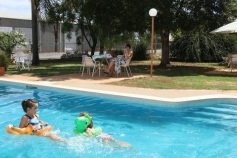 Copper City Motel - Kawana Tourism 4