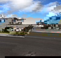 Warwick Vines Motel - Kawana Tourism