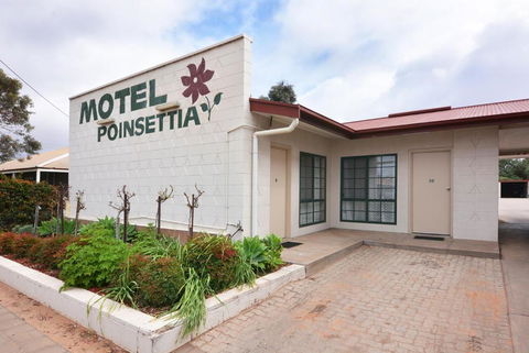 Motel Poinsettia - Kawana Tourism 1