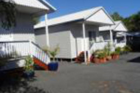 Augathella Palms Motel - Kawana Tourism 0