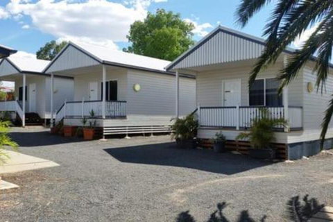 Augathella Palms Motel - Kawana Tourism 7