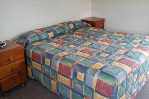 Augathella Palms Motel - Kawana Tourism 6