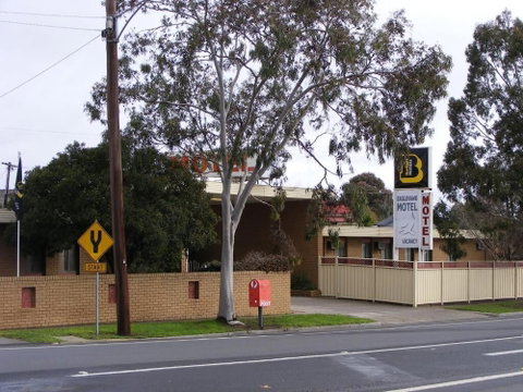 Eaglehawk Motel - Kawana Tourism 0