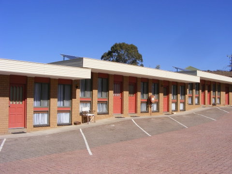 Eaglehawk Motel - Kawana Tourism 1