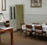 Snake Valley Hotel - Kawana Tourism