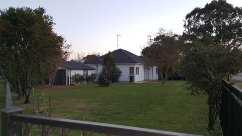 King Cottage - Kawana Tourism 6