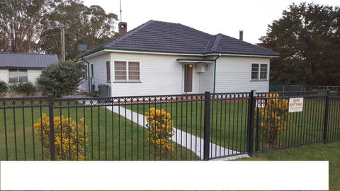 King Cottage - Kawana Tourism 5