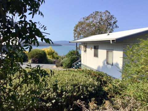 Blue Waters Holiday Cottages For 2 - Kawana Tourism 6