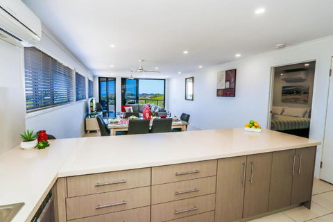 The Lazy Lizard - Kawana Tourism 3