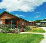 Baudins Accommodation - Kawana Tourism