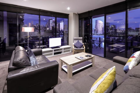 AKOM AT Docklands - Kawana Tourism 0