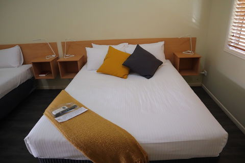 Country Roads Motor Inn Gayndah Qld - Kawana Tourism 3