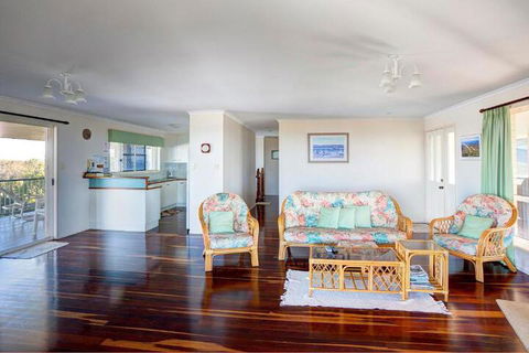 Verandahs - Kawana Tourism 5