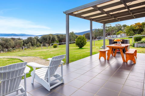 Manfield Seaside Bruny Island - Kawana Tourism 4