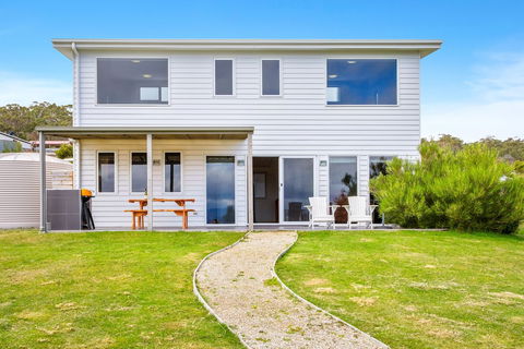 Manfield Seaside Bruny Island - Kawana Tourism 1