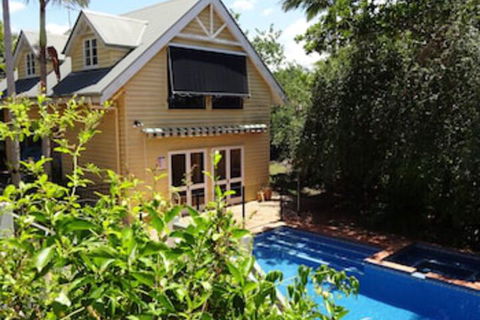 Jacaranda Lodge B&B - Kawana Tourism 0
