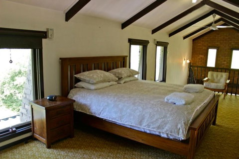Kaighins Place - Kawana Tourism 6