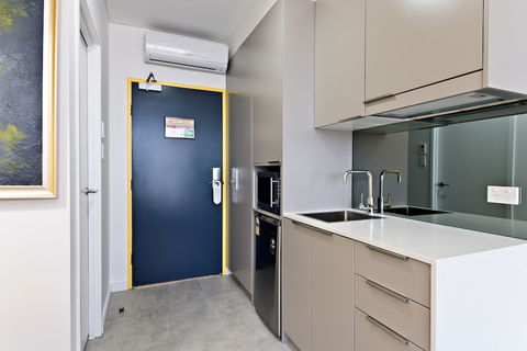ValueSuites Green Square - Kawana Tourism 2