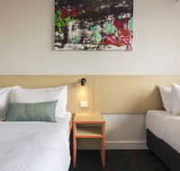 Nightcap at Hume Hotel - Kawana Tourism