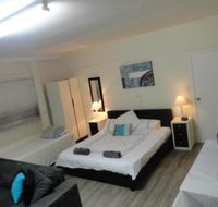 Cleveland B  B Private Studio Room - Kawana Tourism