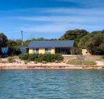 The Beach House - Kawana Tourism