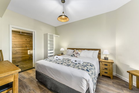 Bonnies Of Beachport - Kawana Tourism 5