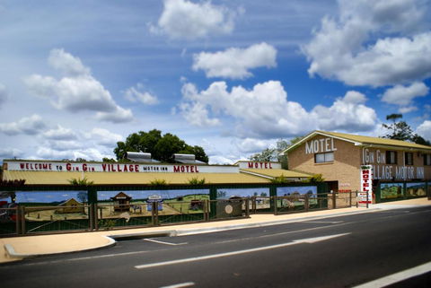 Gin Gin Village Motor Inn Motel - Kawana Tourism 4
