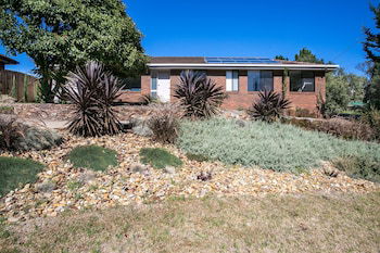 Fairhills - Beautifully Styled - Kawana Tourism 0