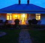Windsor Cottage - Kawana Tourism