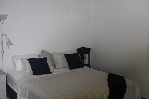 Beach House On Fox - Kawana Tourism 3