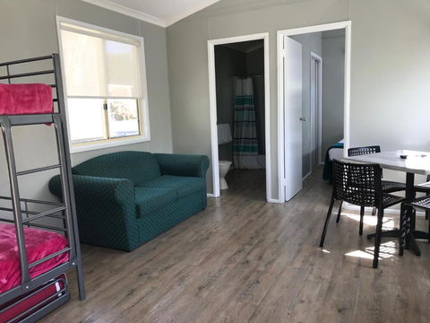Kingfisher Caravan Park - Kawana Tourism 5