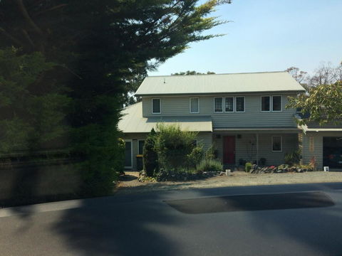 The Anchorage Waterfront Apartment - Kawana Tourism 2