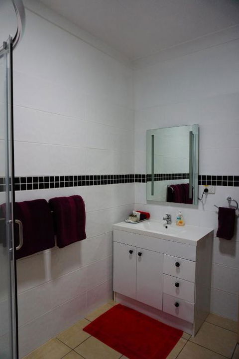 Muswellbrook Northside B & B - Kawana Tourism 7