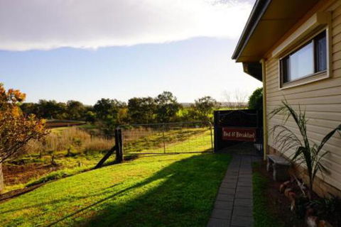 Muswellbrook Northside B & B - Kawana Tourism 0