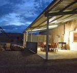 Dug Out B  B Apartments - Kawana Tourism