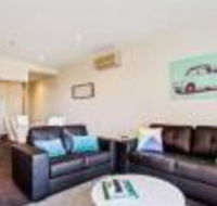 York Apartments - Kawana Tourism