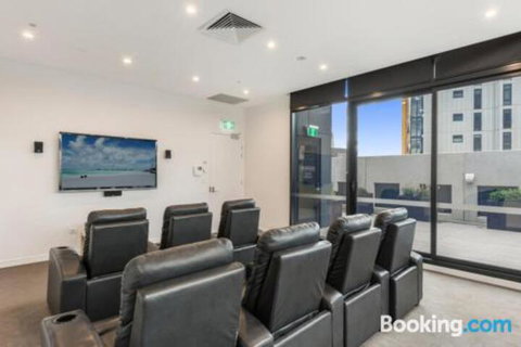 Habitat Complex - Kawana Tourism 4