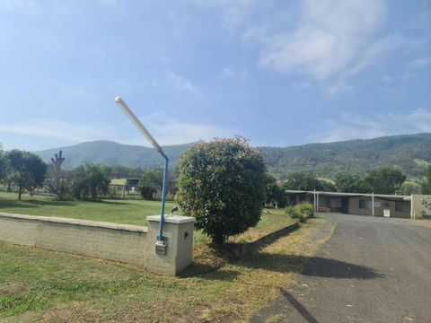 Valley View Motel - Kawana Tourism 1