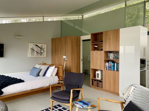 Eaglehawk Pavilions - Kawana Tourism 2