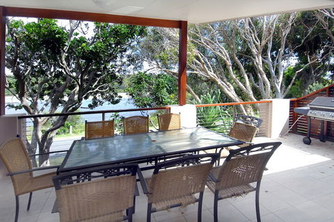Wooli Holiday Units - Kawana Tourism 5