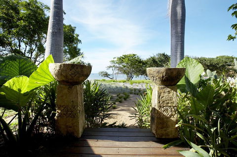 Lotus House - Kawana Tourism 0