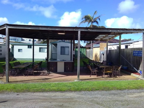 Beach Haven Caravan Park - Kawana Tourism 6