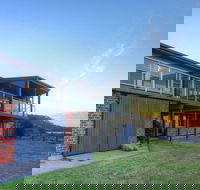Stanley View Beach House - Kawana Tourism