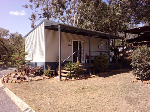 Silver Wattle Caravan Park - Kawana Tourism 6