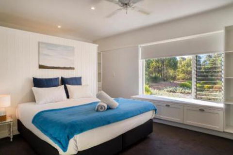 The White House At Wallcliffe Farms - Kawana Tourism 7