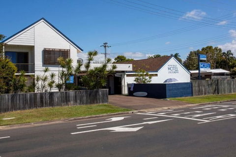 Moffat Beach Motel Caloundra - Kawana Tourism 0