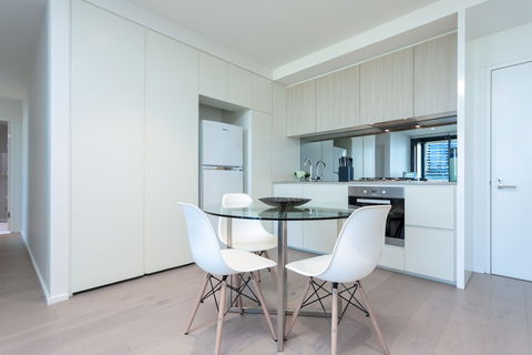 Wyndel Apartments Riverside On Collins - Kawana Tourism 6