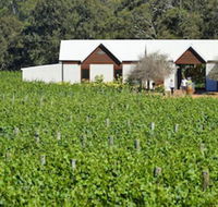 Vineyard Cottage at Upper Reach Winery - Kawana Tourism