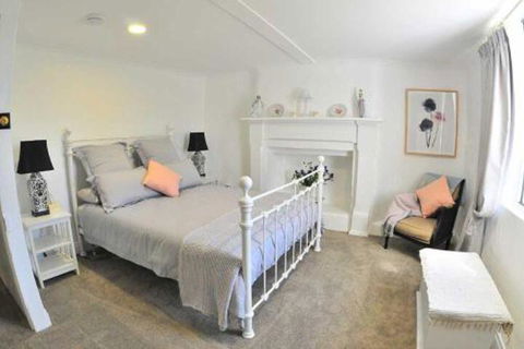Ornee Cottage - Kawana Tourism 2